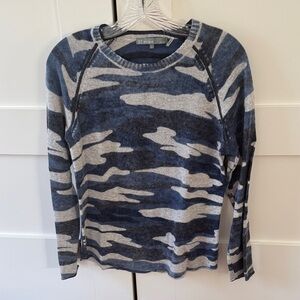 Stylish Camouflage 100 percent Cashmere Sweater - Blue and Gray